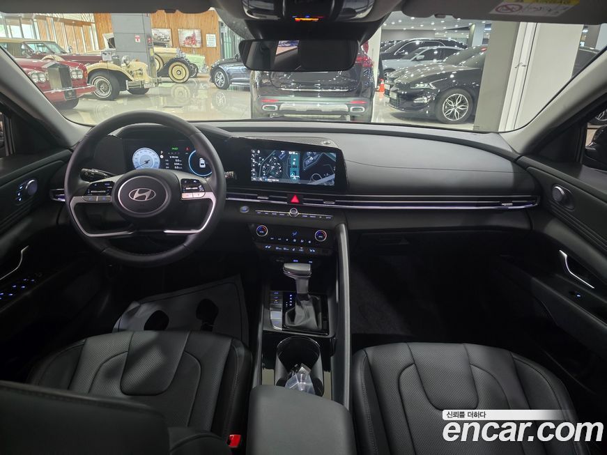 Hyundai AVANTE 2025