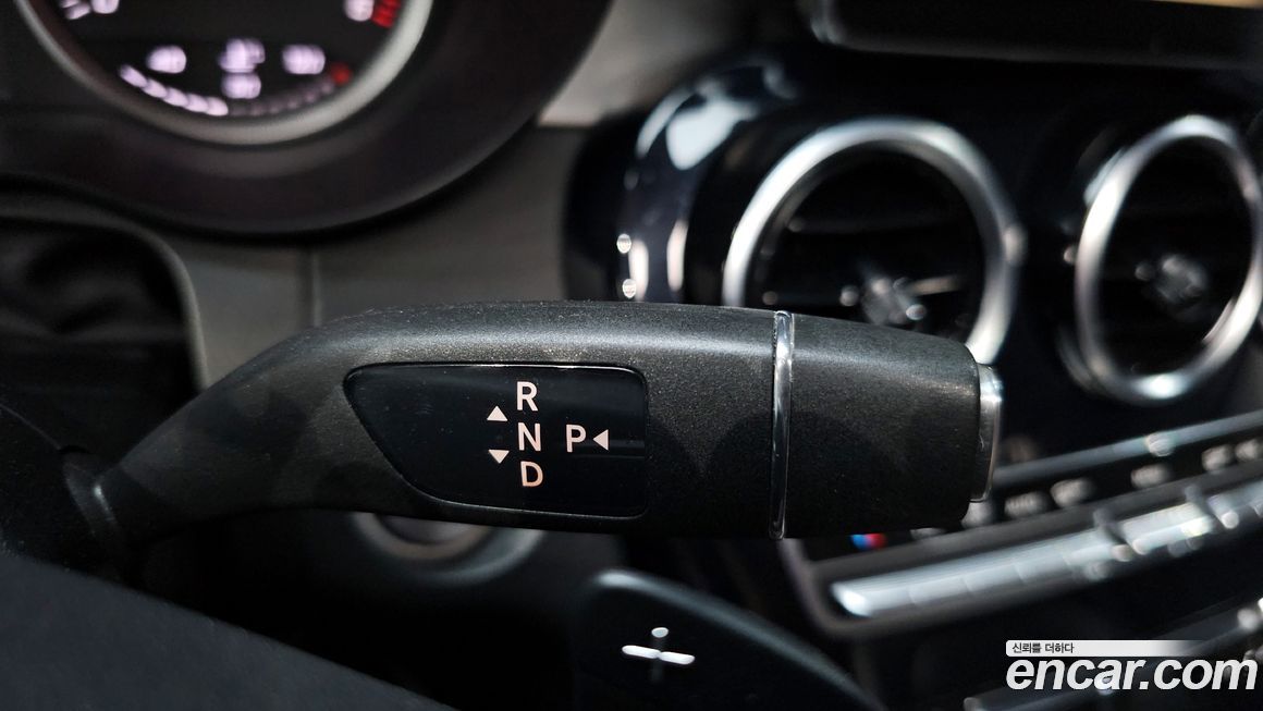 Mercedes-Benz GLC-Class 2017