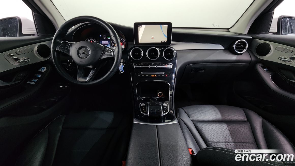 Mercedes-Benz GLC-Class 2019