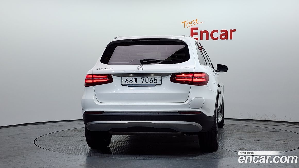 Mercedes-Benz GLC-Class 2019