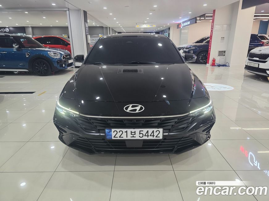 Hyundai AVANTE 2025