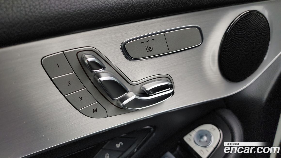 Mercedes-Benz GLC-Class 2019