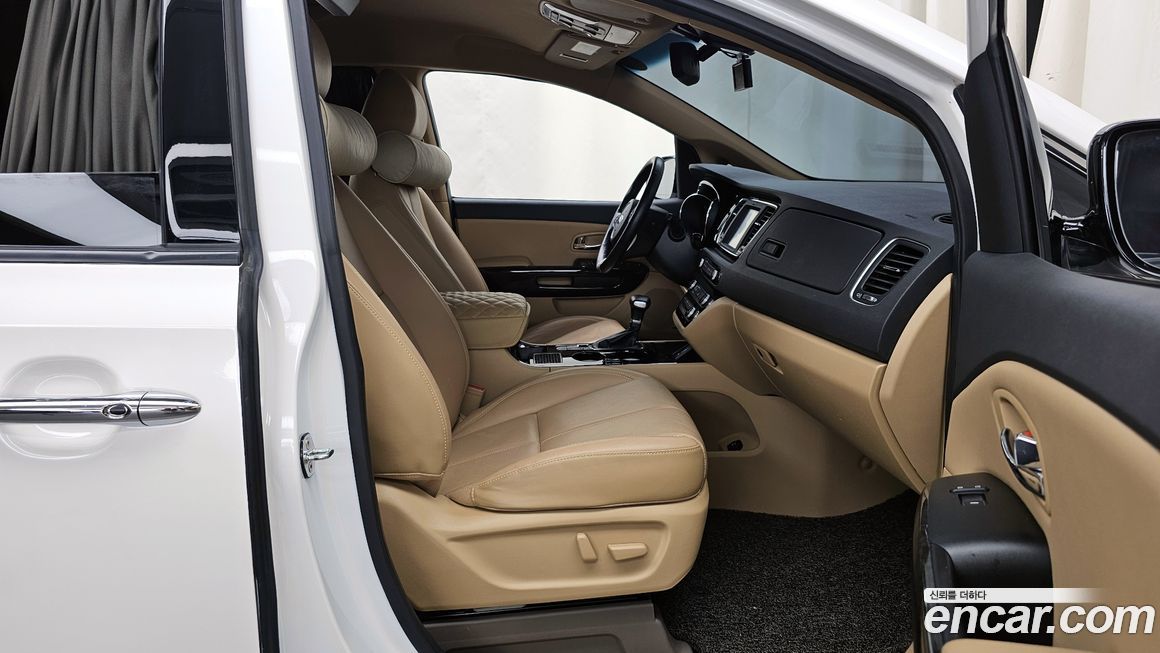 Kia Canival 2020