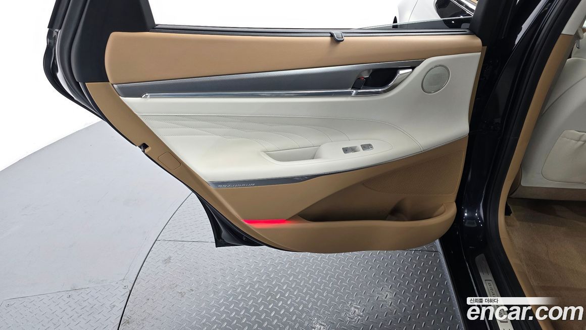 Hyundai Grandeur 2021