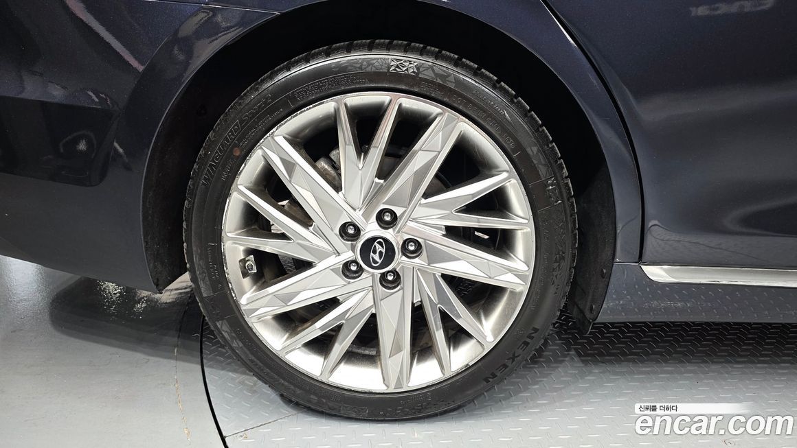 Hyundai Grandeur 2021
