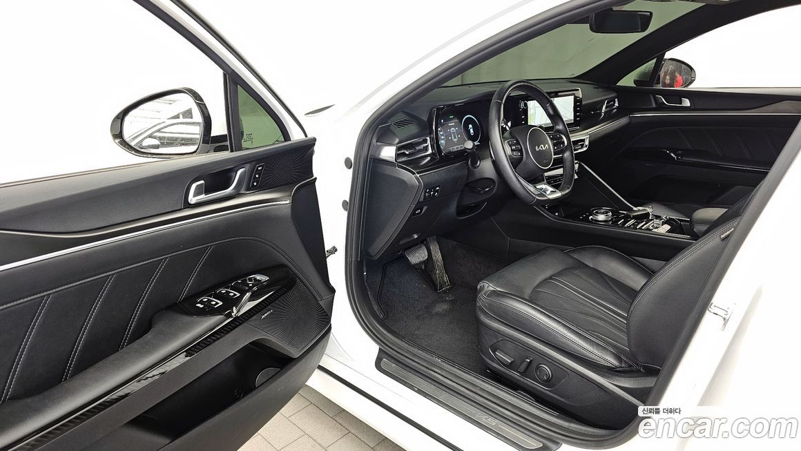 Kia K5 2023