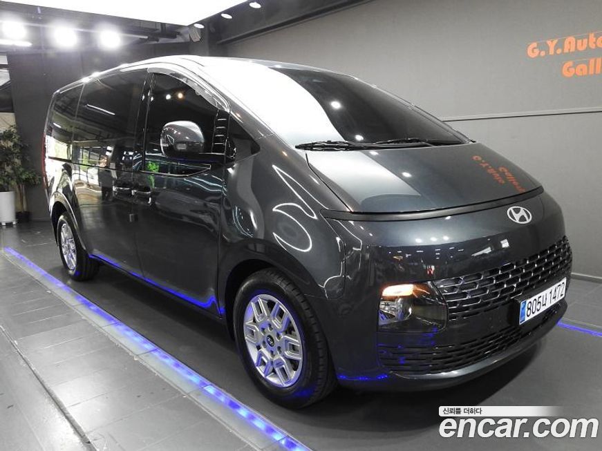 Hyundai Staria 2025