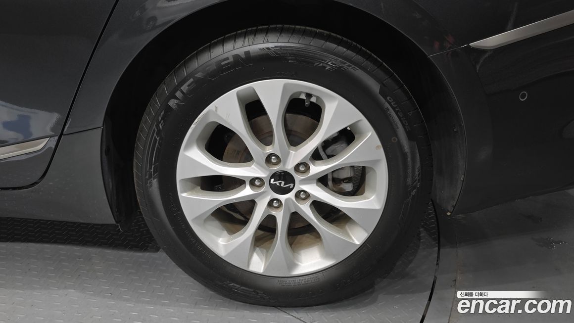 Kia K8 2024