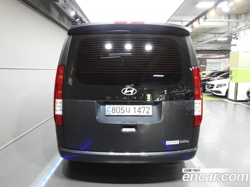Hyundai Staria 2025