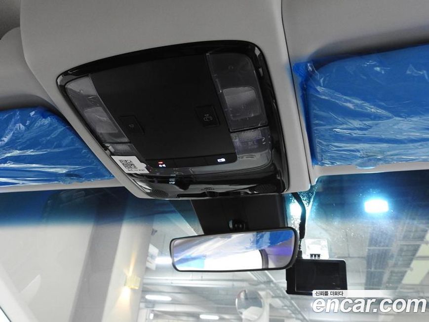 Hyundai Staria 2025