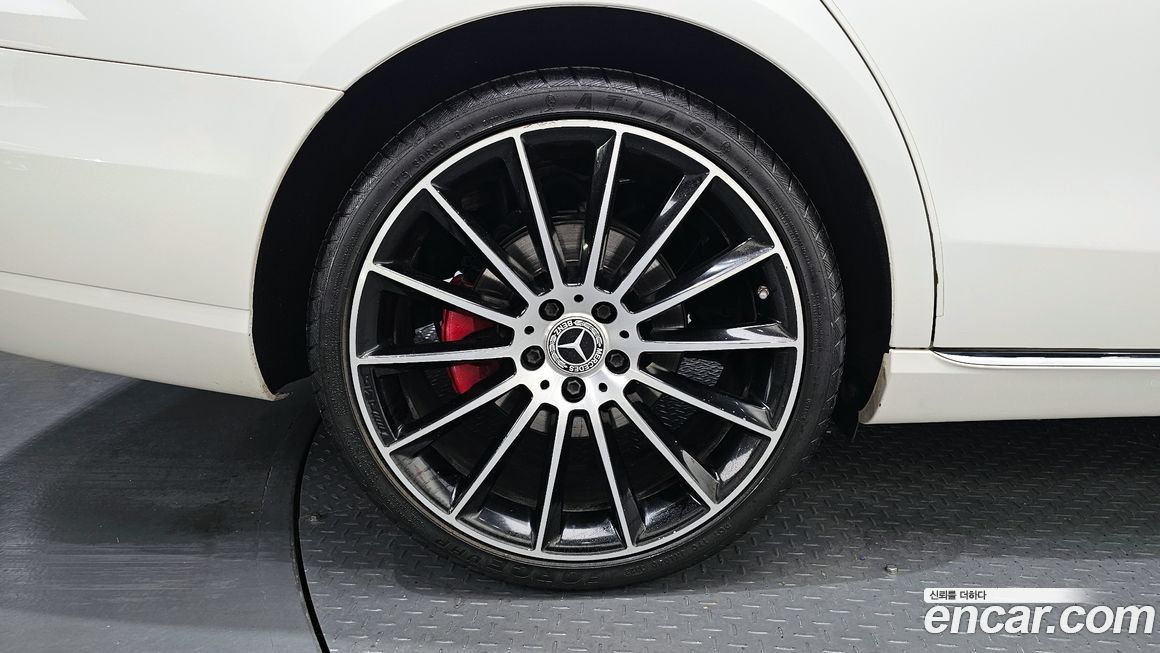 Mercedes-Benz E-Class 2019