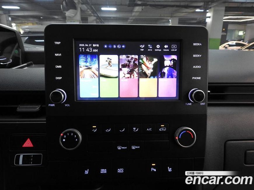 Hyundai Staria 2025