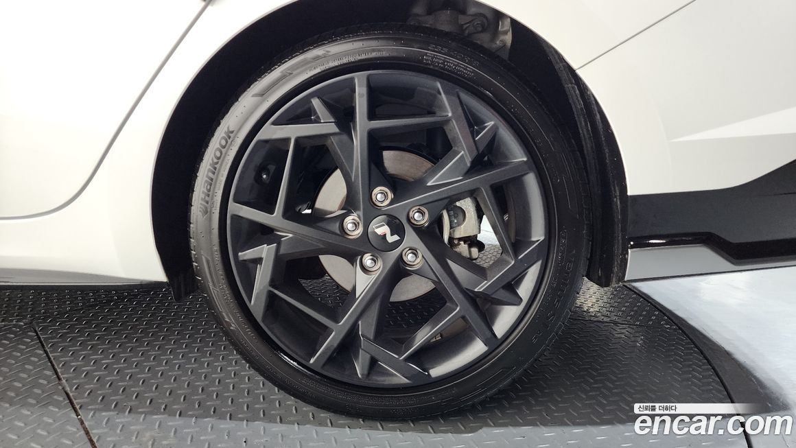 Hyundai AVANTE 2024