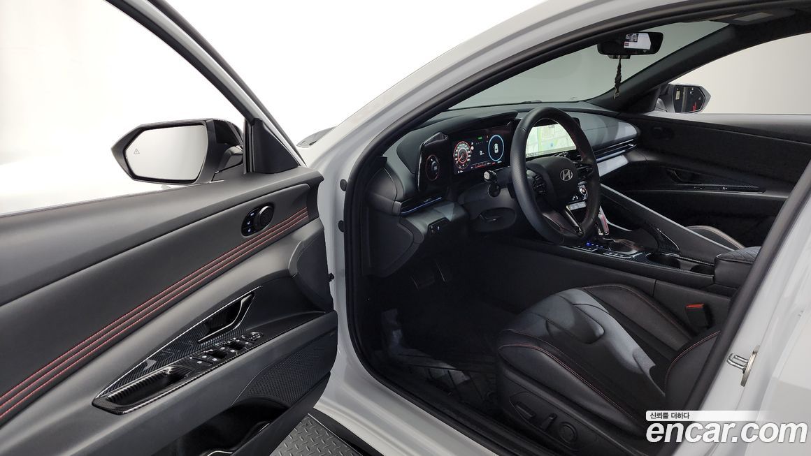 Hyundai AVANTE 2024