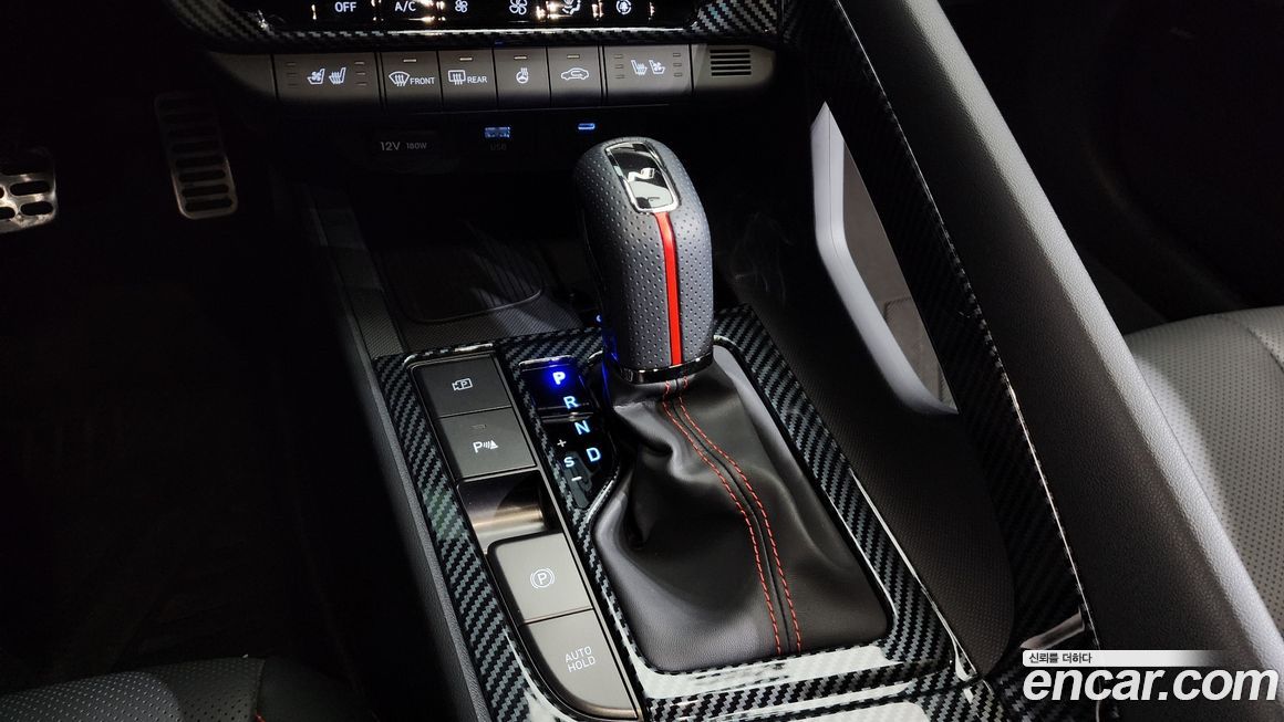 Hyundai AVANTE 2024