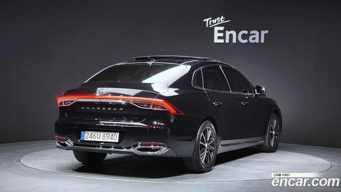 Hyundai Grandeur 2022