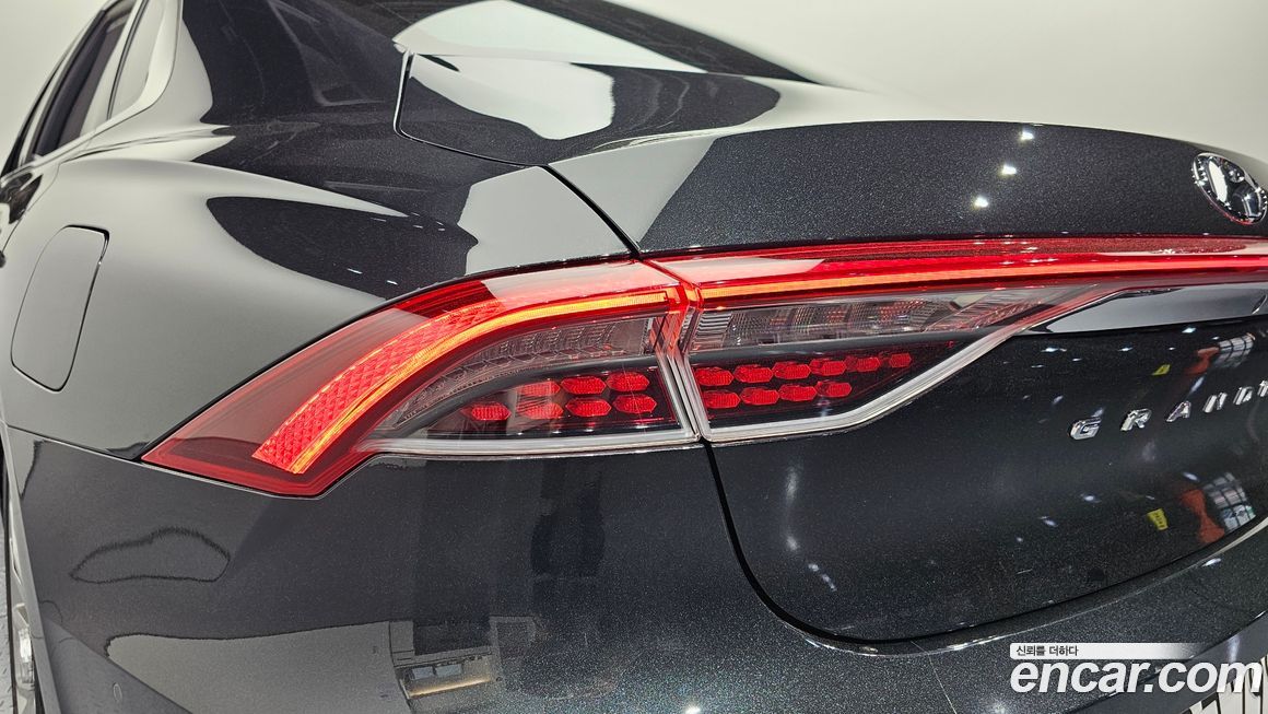 Hyundai Grandeur 2020