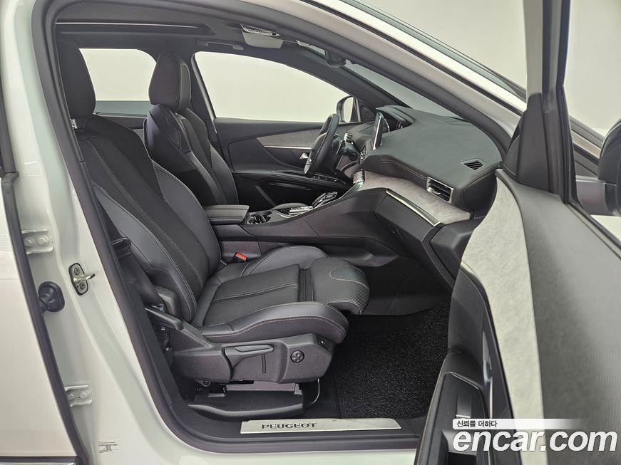 Peugeot 5008 2022
