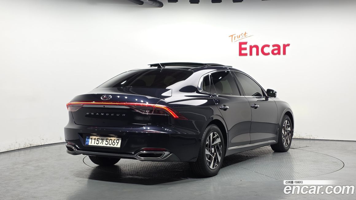 Hyundai Grandeur 2022