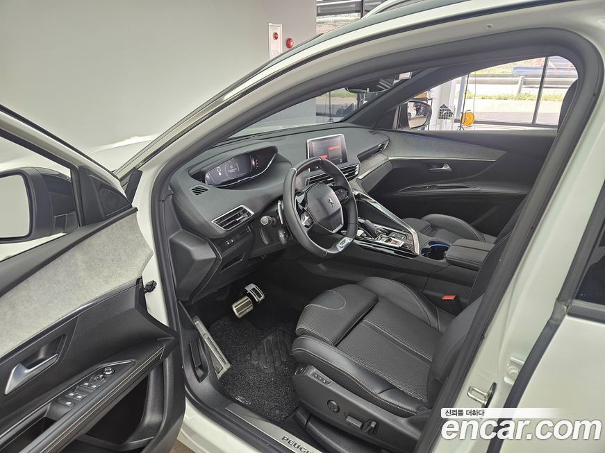Peugeot 5008 2022
