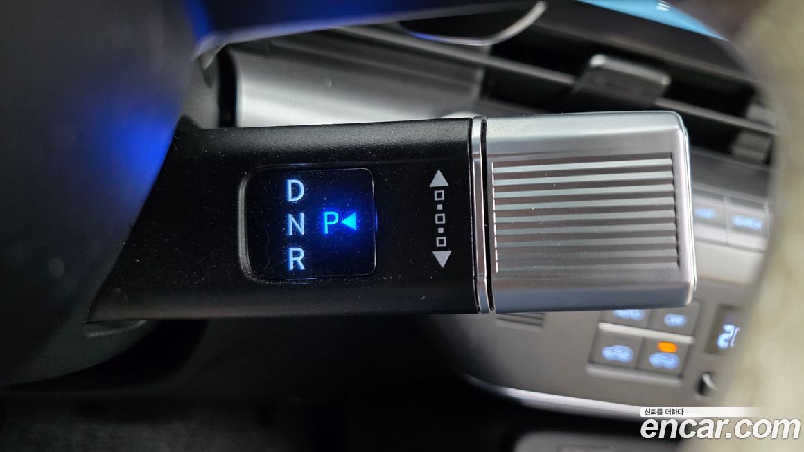 Hyundai Kona 2025
