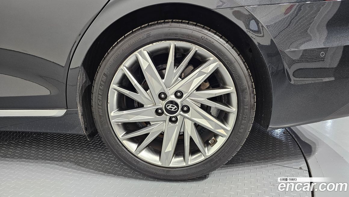 Hyundai Grandeur 2020