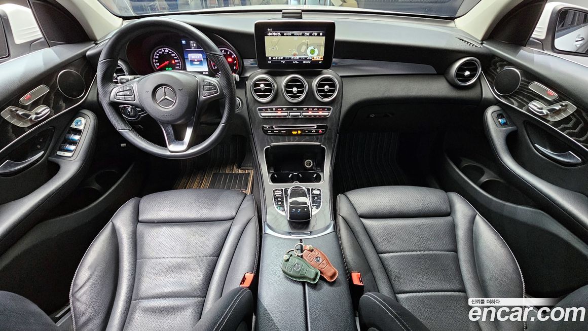 Mercedes-Benz GLC-Class 2019