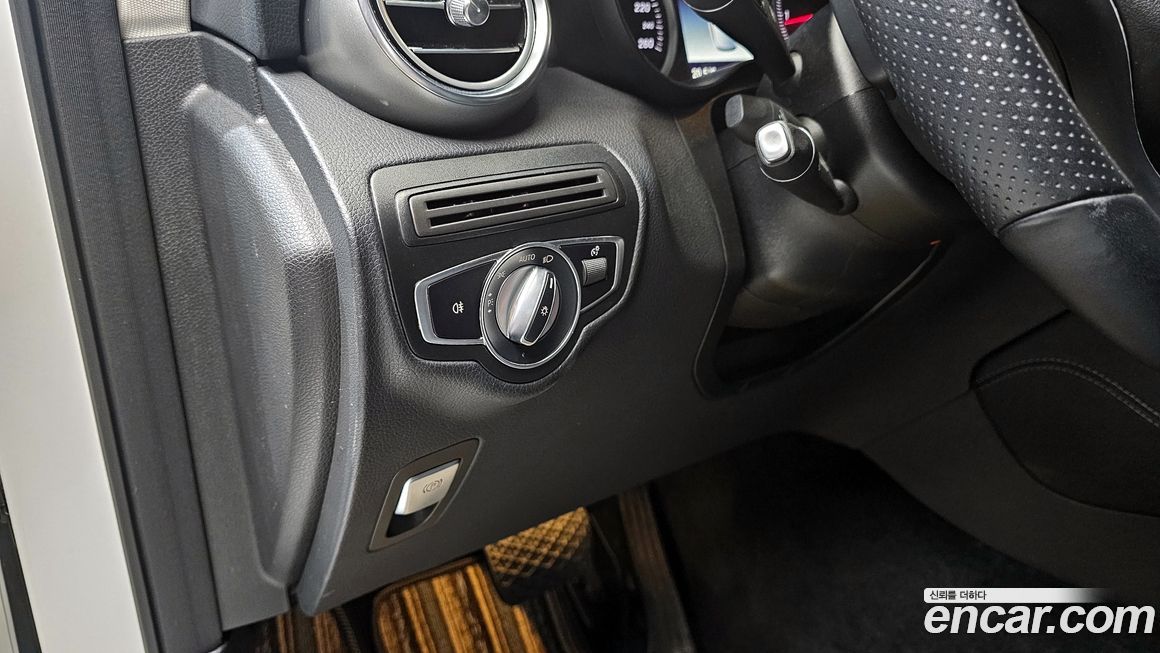 Mercedes-Benz GLC-Class 2019