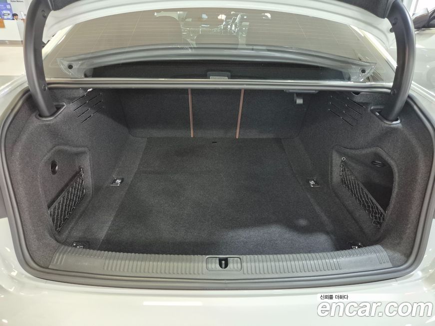 Audi A4 2023