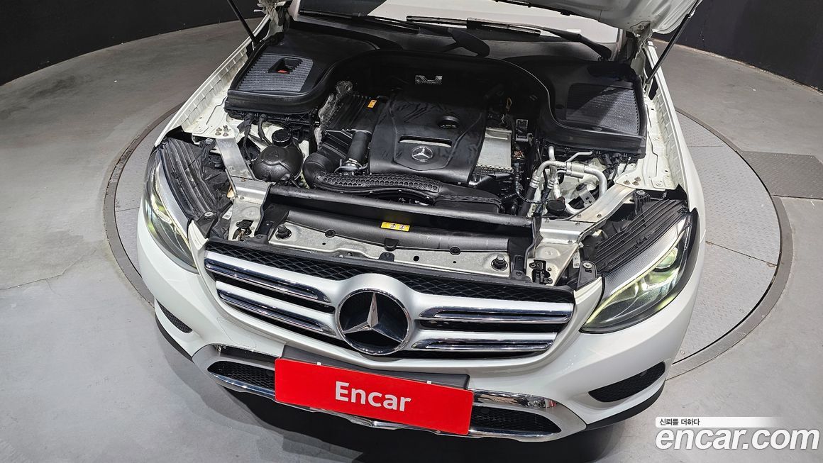 Mercedes-Benz GLC-Class 2019