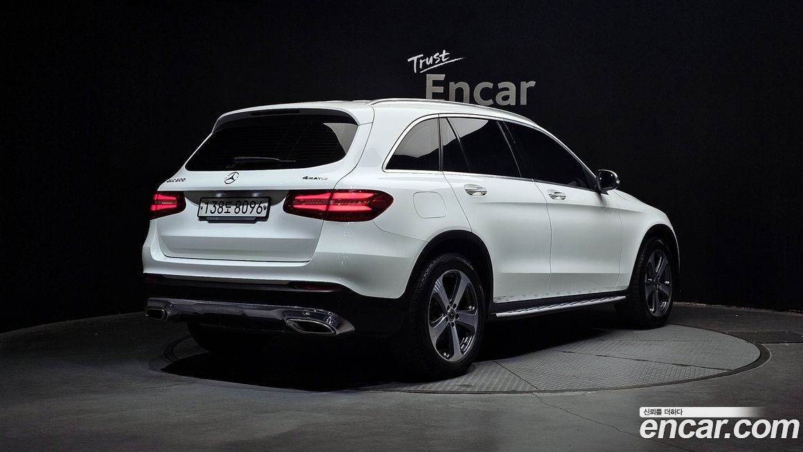 Mercedes-Benz GLC-Class 2019