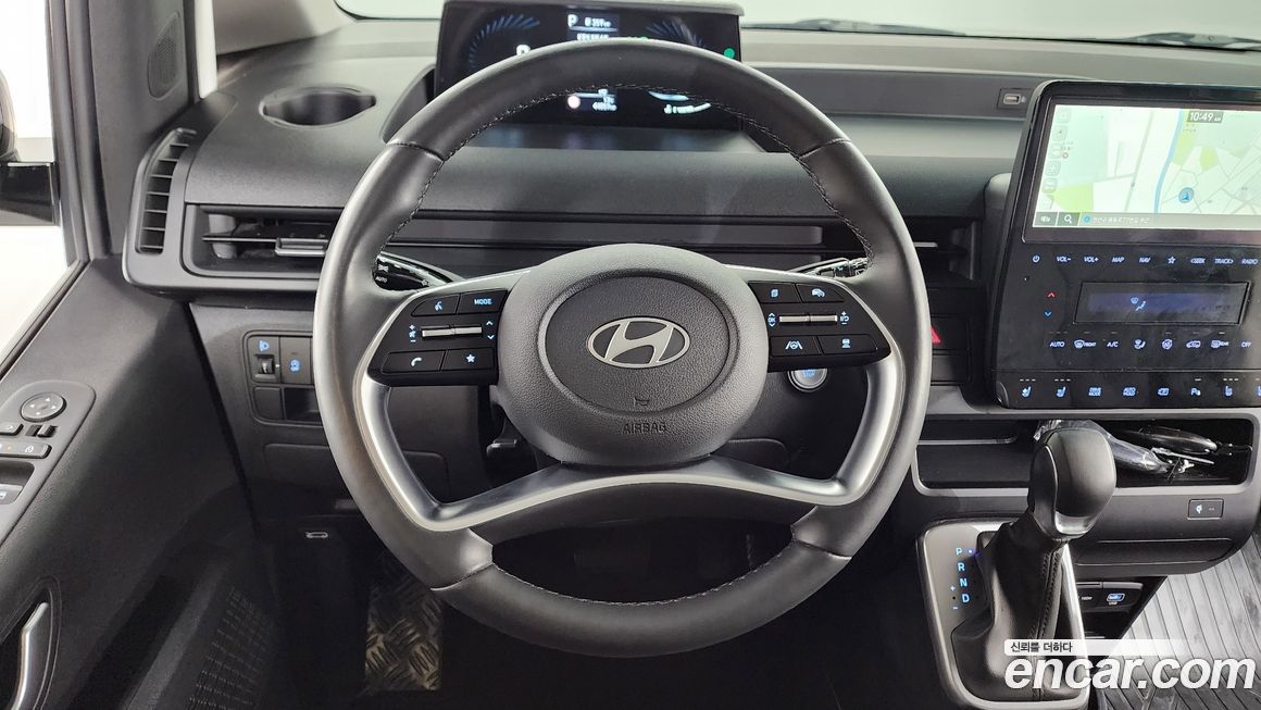 Hyundai Staria 2025