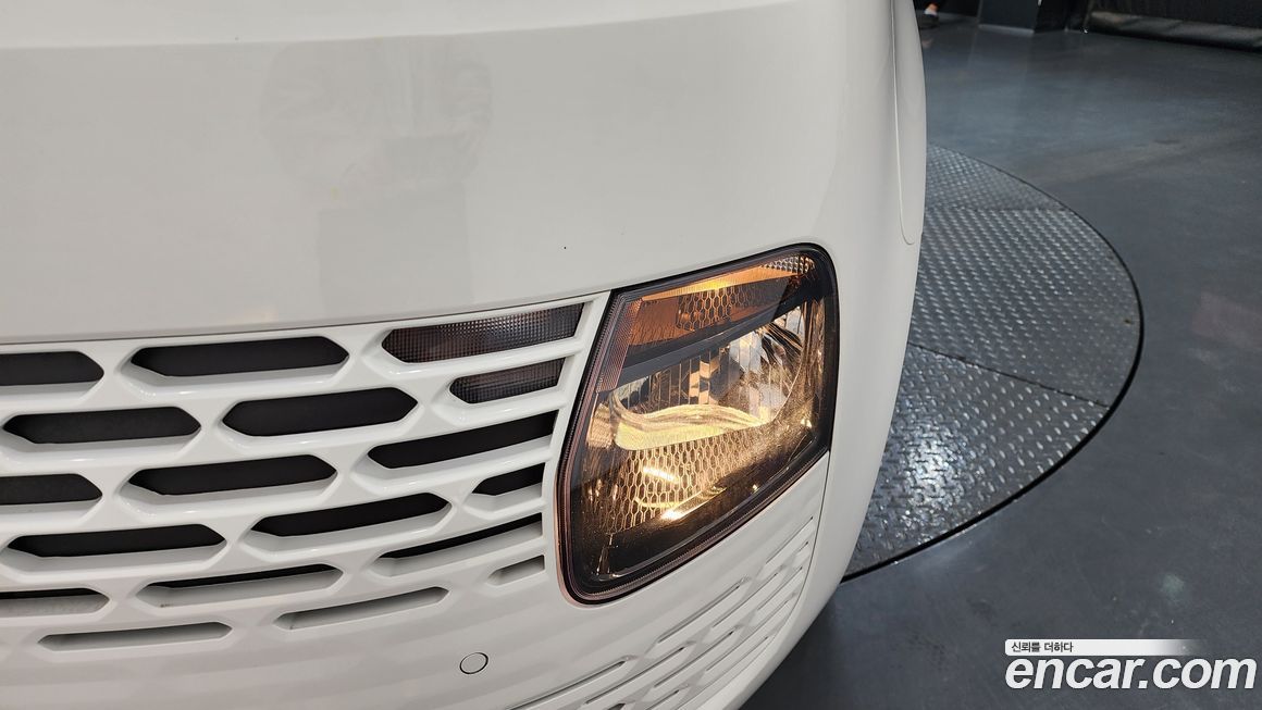 Hyundai Staria 2025