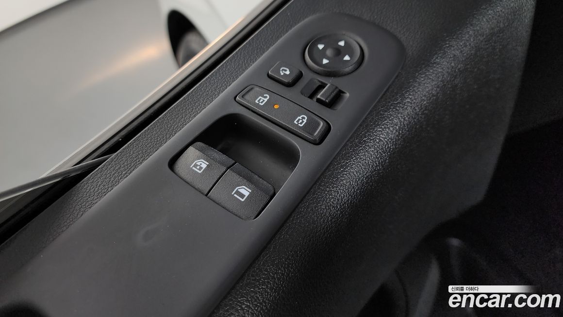 Hyundai Staria 2025