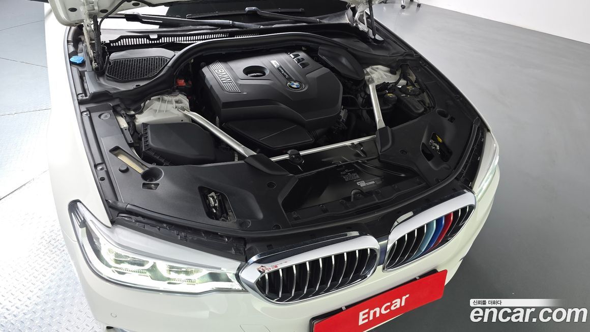 BMW 5-Series 2019