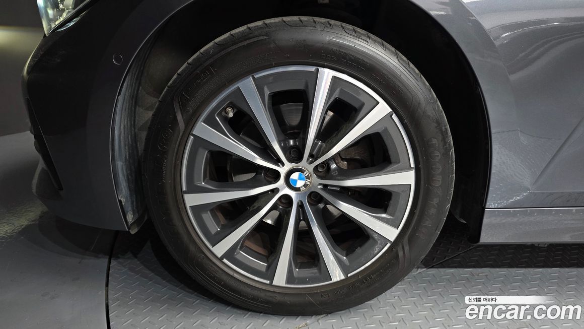 BMW 3-Series 2021