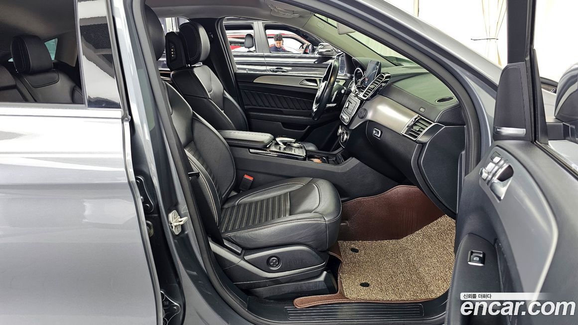 Mercedes-Benz GLE-Class 2017