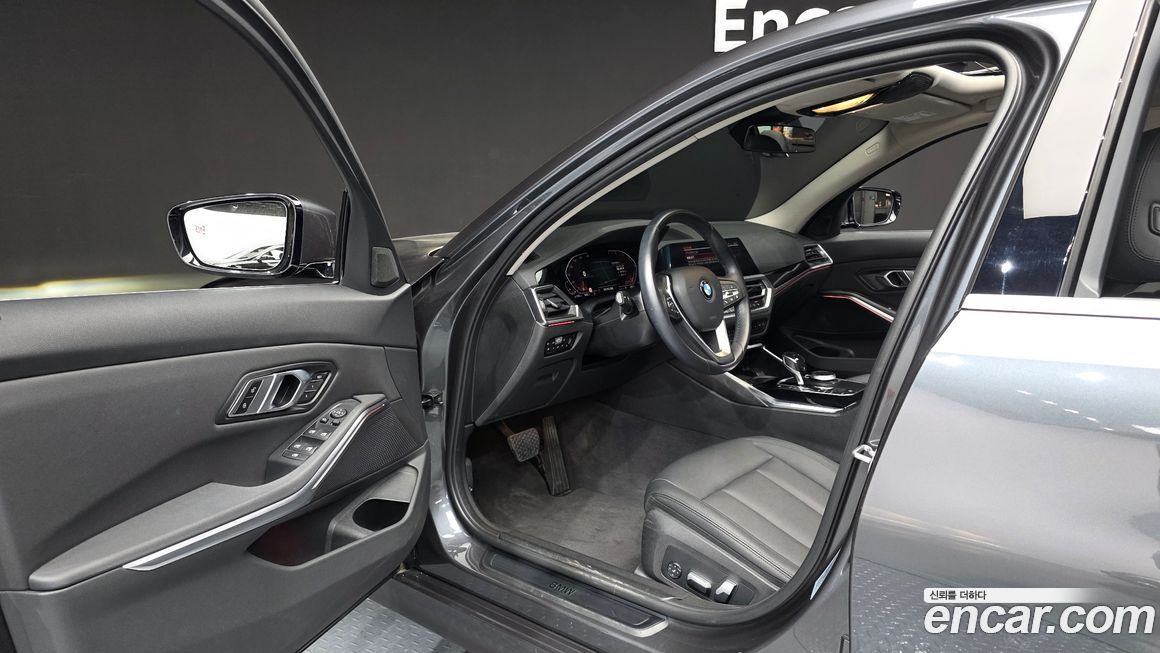 BMW 3-Series 2021