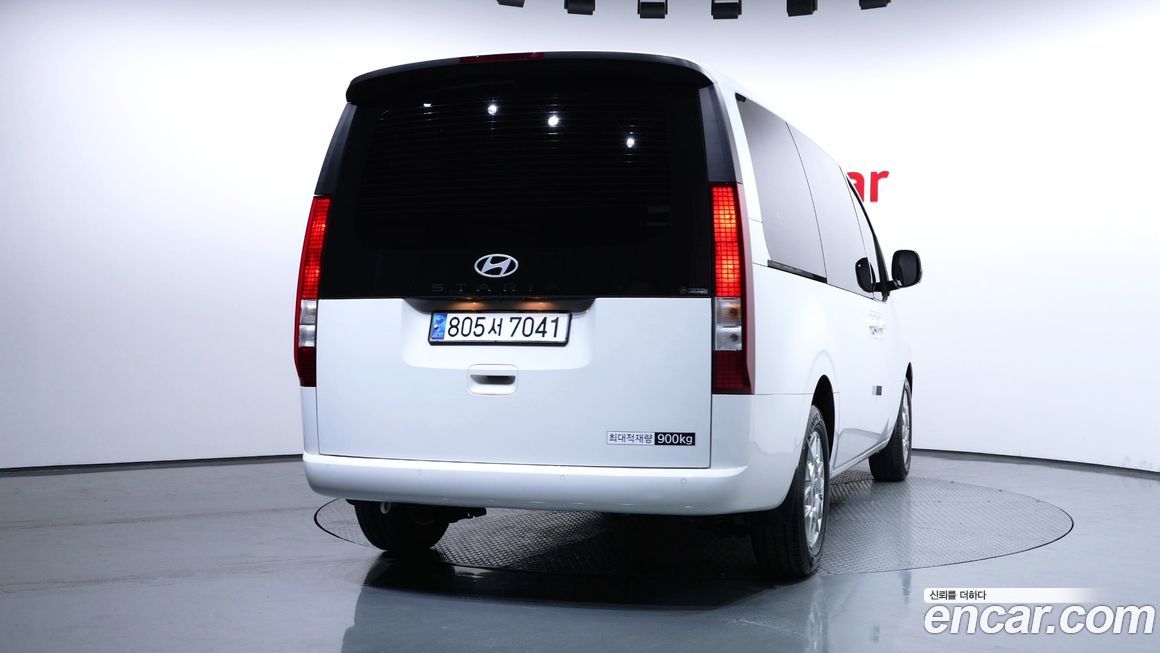 Hyundai Staria 2025