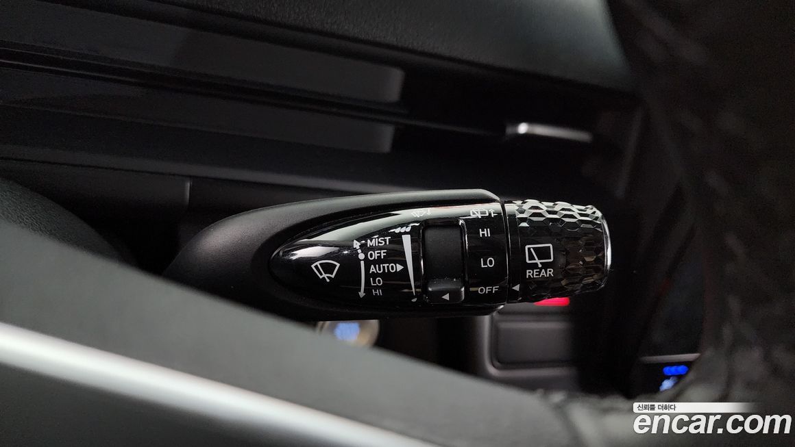 Hyundai Staria 2025