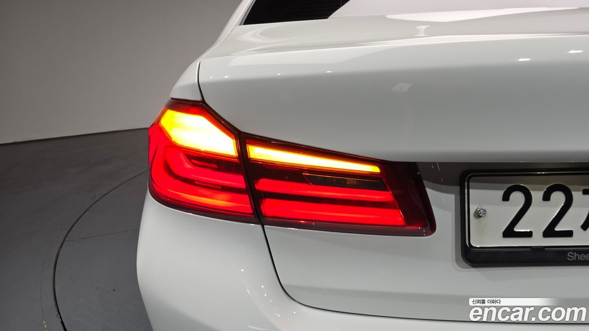 BMW 5-Series 2019