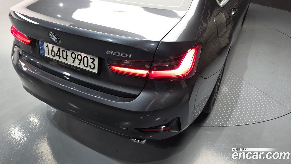 BMW 3-Series 2021