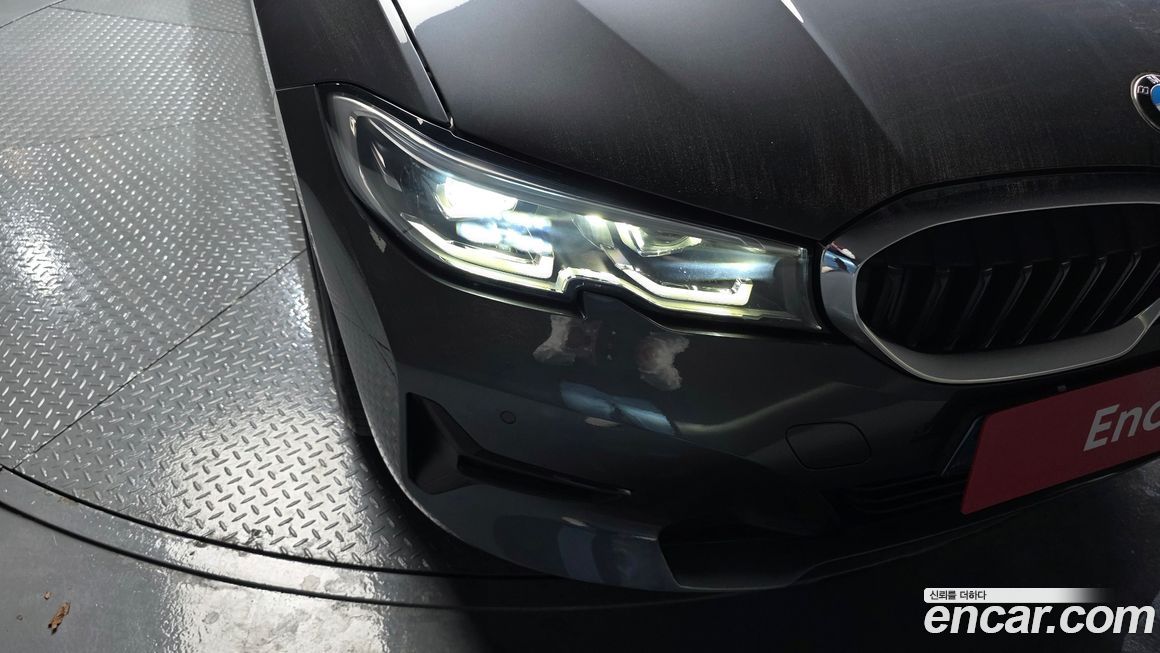 BMW 3-Series 2021