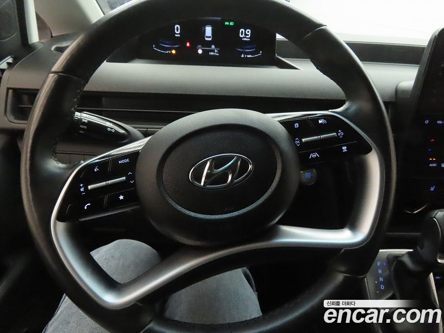 Hyundai Staria 2024