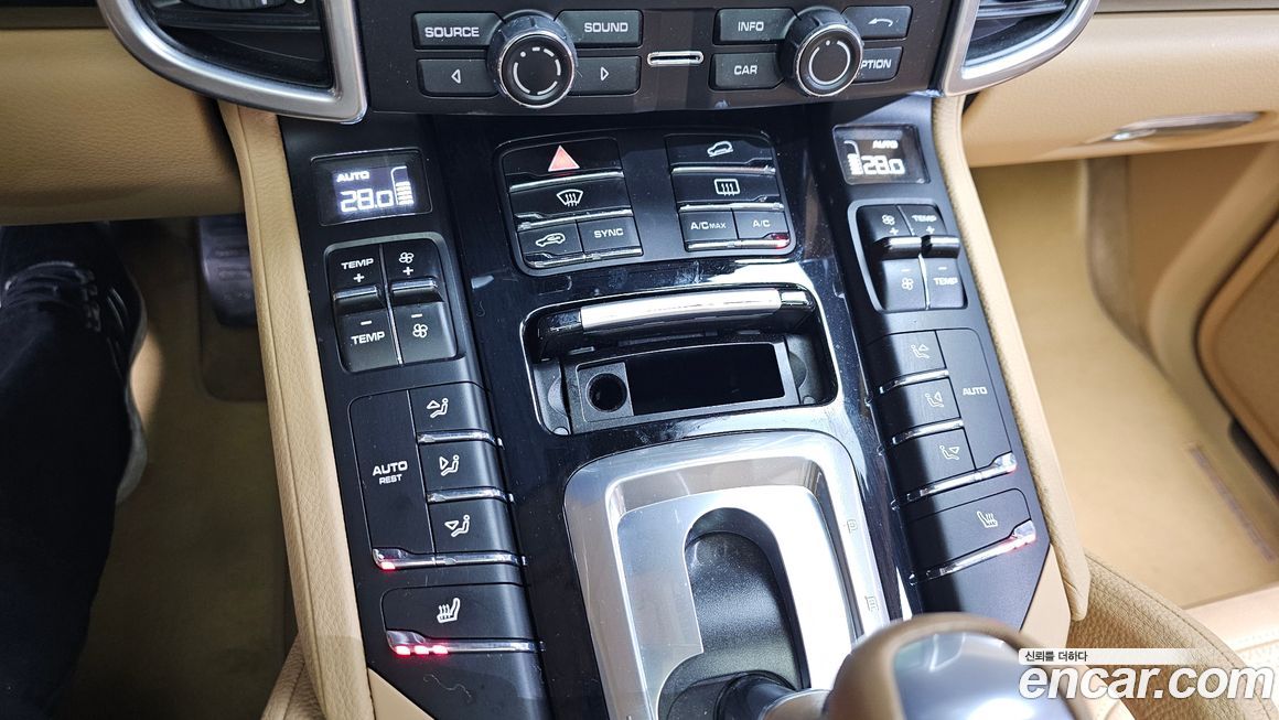Porsche Cayenne 2014