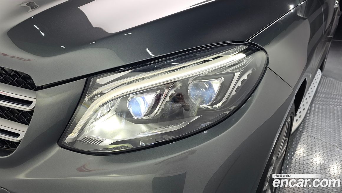 Mercedes-Benz GLE-Class 2017