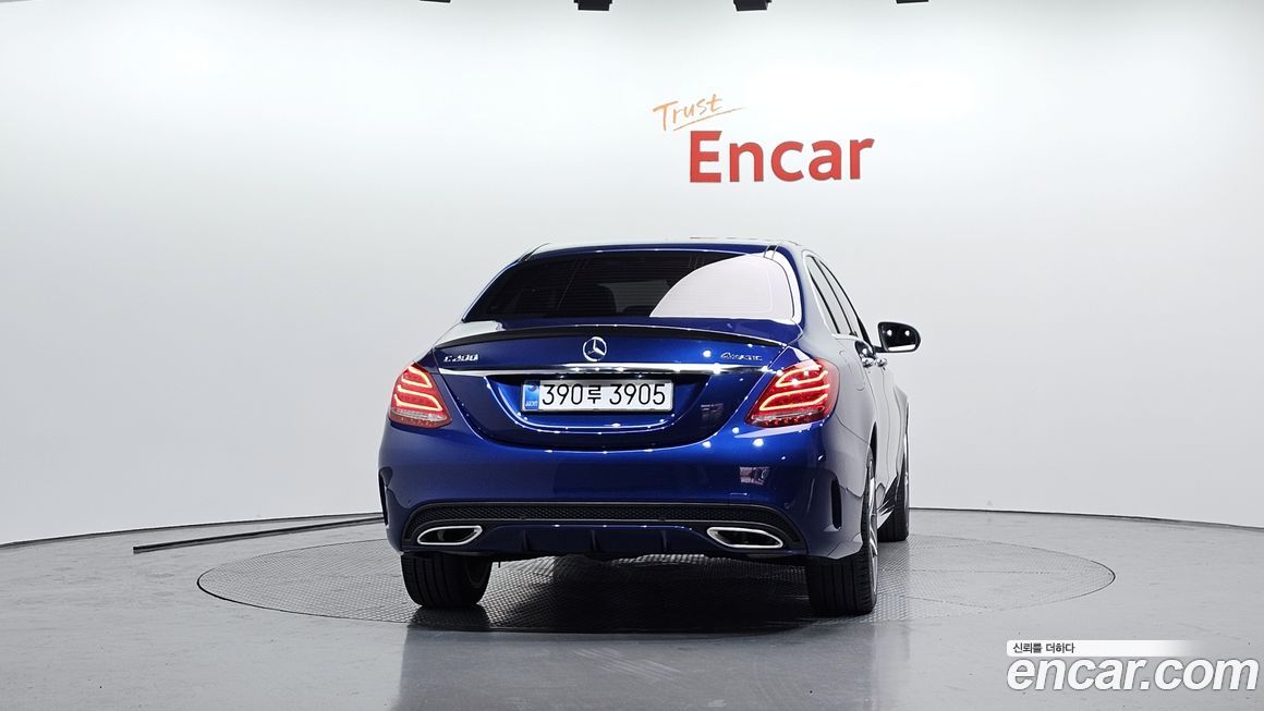 Mercedes-Benz C-Class 2018