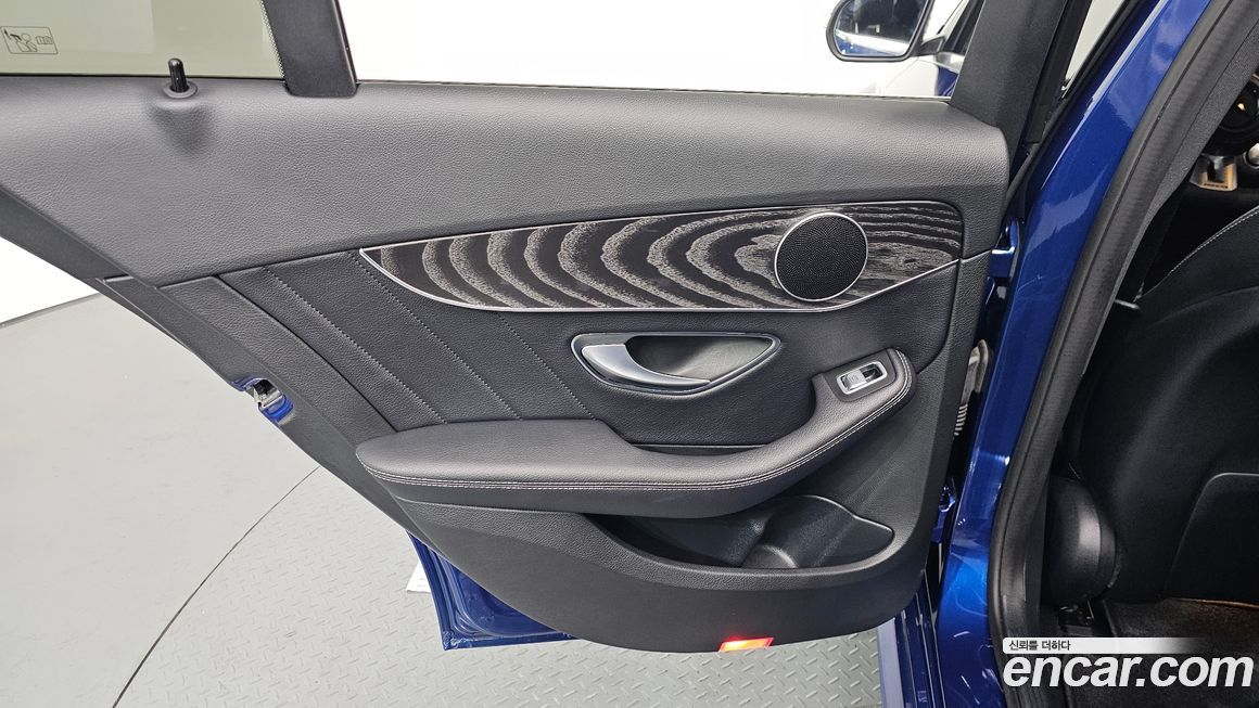 Mercedes-Benz C-Class 2018