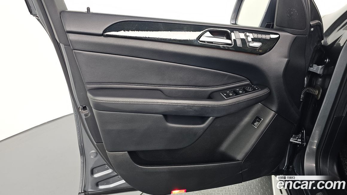 Mercedes-Benz GLE-Class 2017