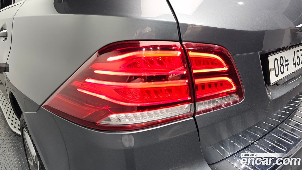 Mercedes-Benz GLE-Class 2017